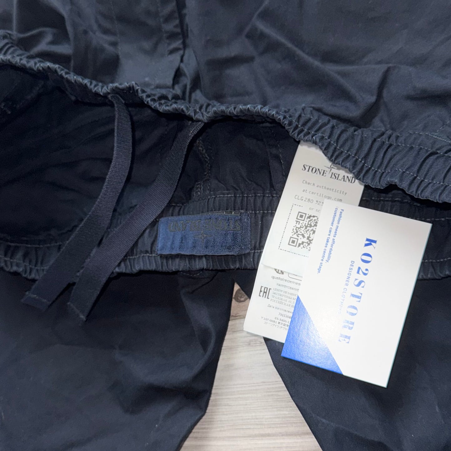 Stone Island Ghost Badge Cargo Trousers - 32W 28L