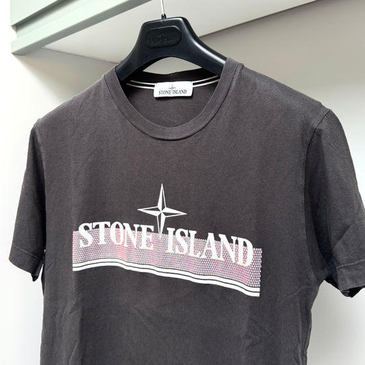 Stone Island Graphic Print T shirt - Small ptp18.5"