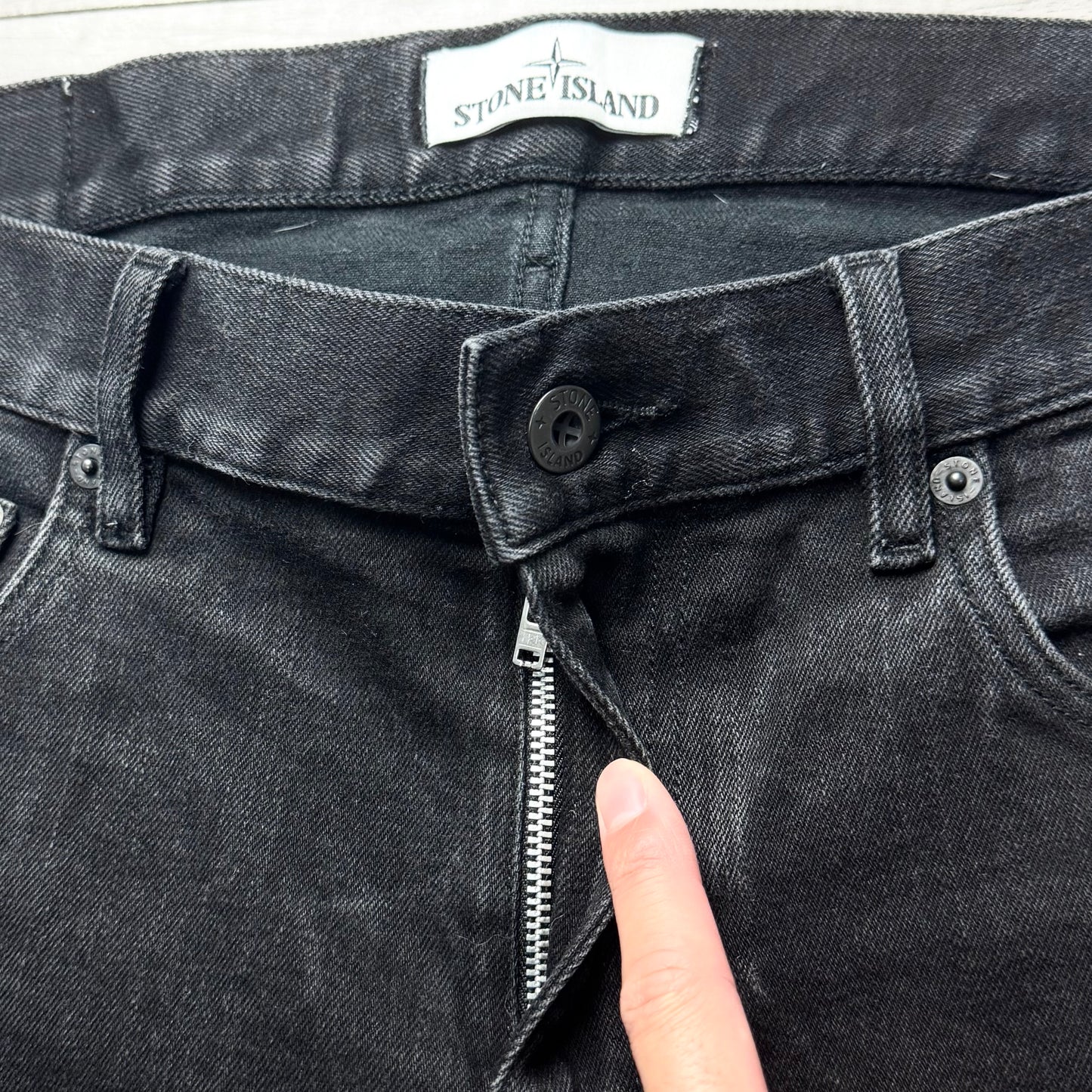 Stone Island Badge Jeans - 32W 32L