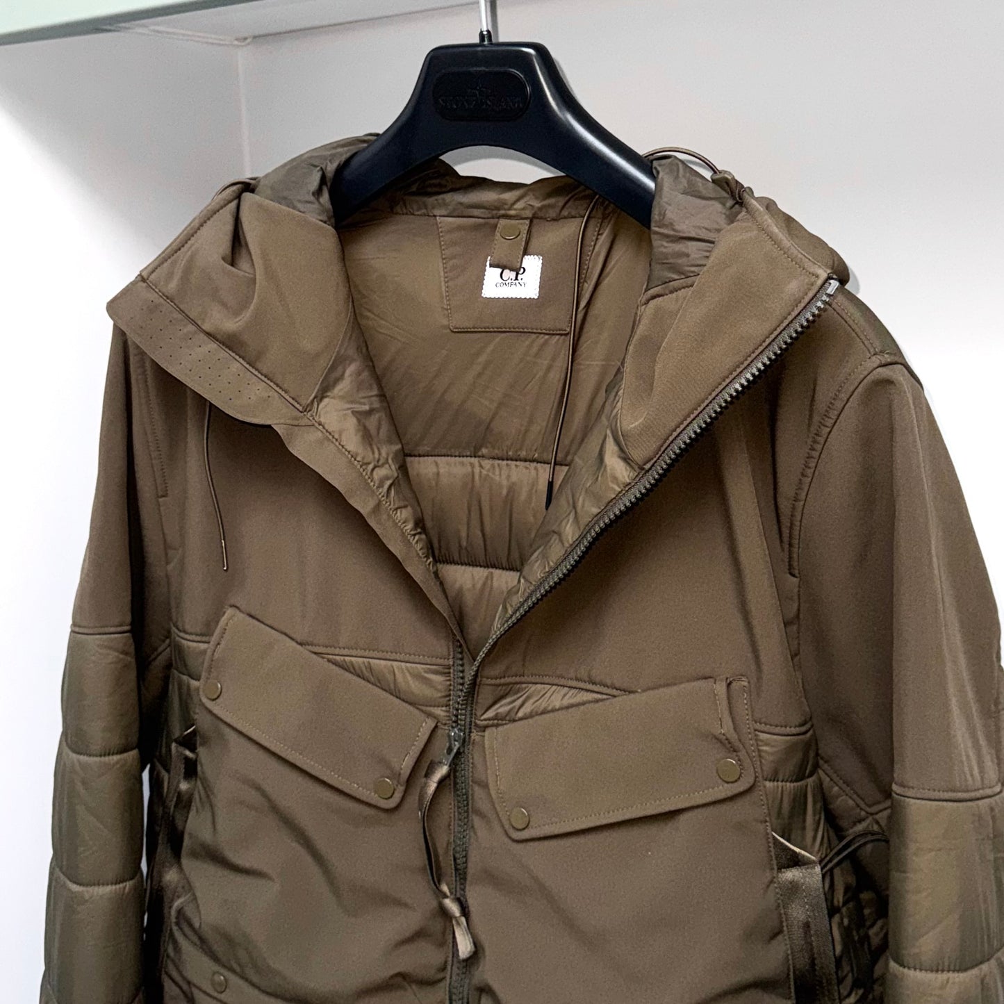 CP Company Shell-R Mixed Multi Pocket Full Zip Goggle Jacket - Large ptp22”