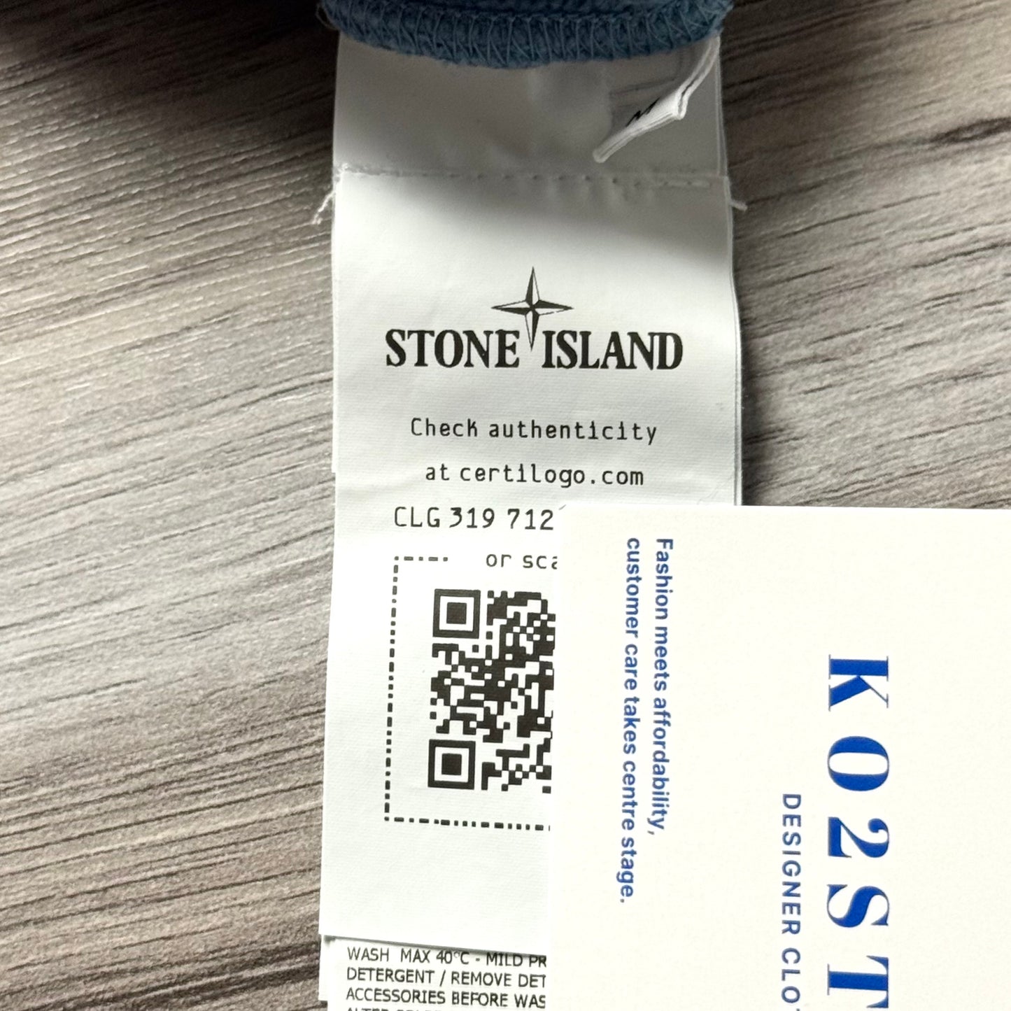 Stone Island Pullover Badge Sweatshirt - Medium ptp21”