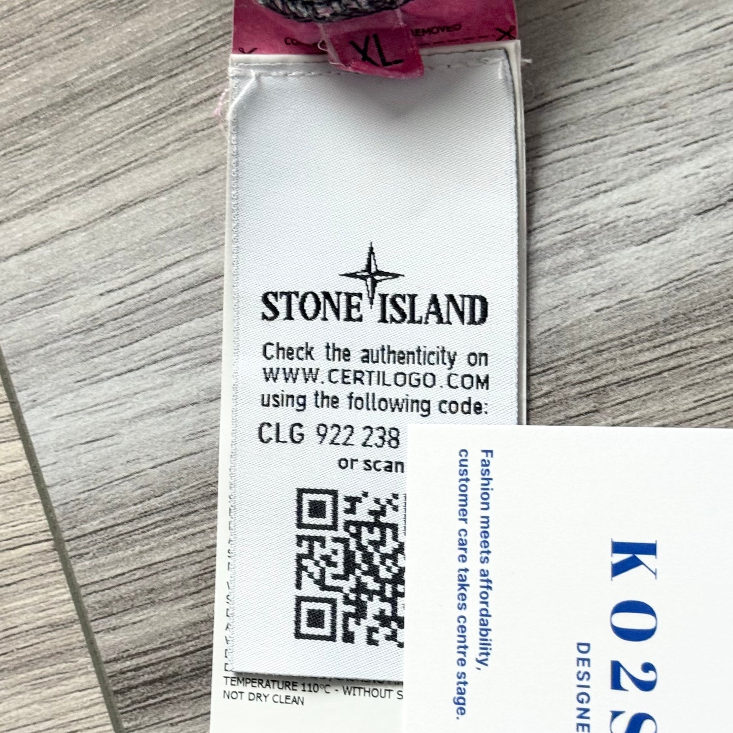 Stone Island Dust Treatment Pullover Badge Sweatshirt - XL ptp24.5”