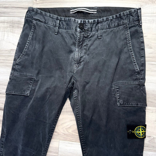 Stone Island Badge Cargo Trousers - 33W 34L