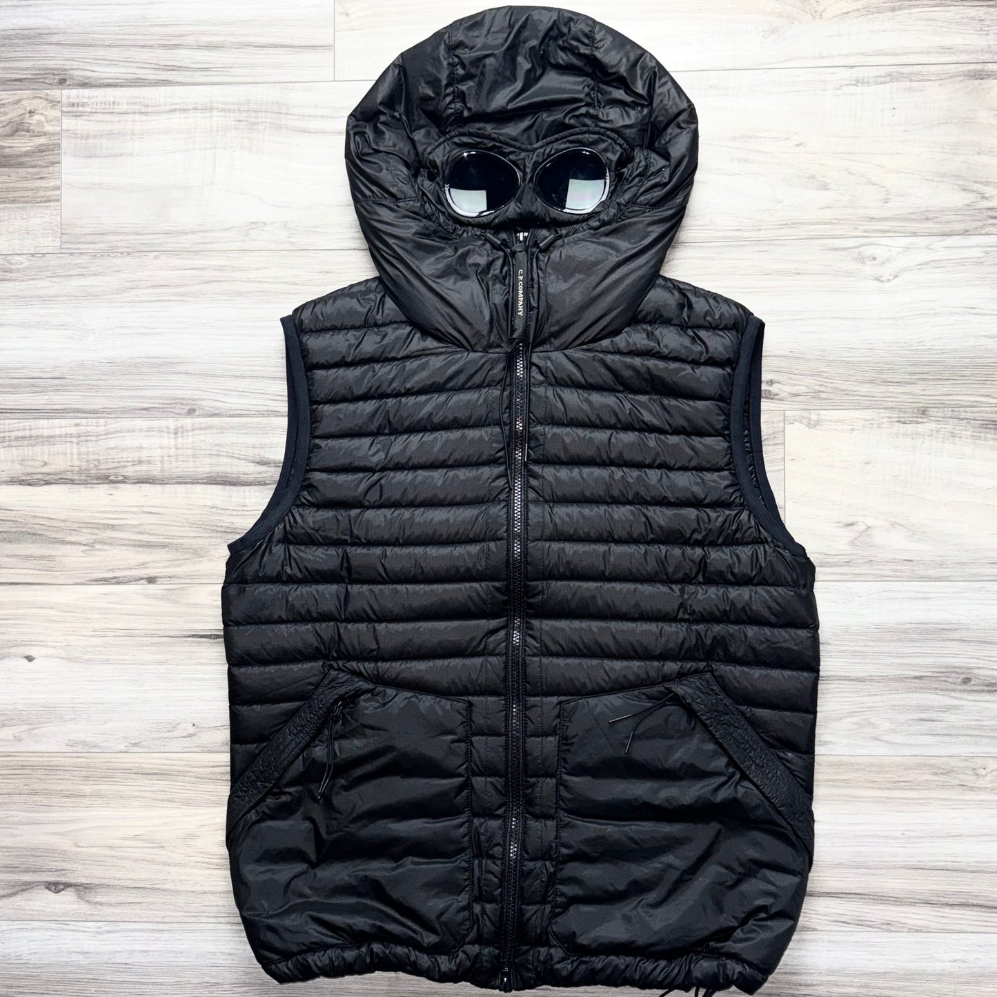 CP Company DD Shell Full Zip Goggle Gilet - Medium ptp21”