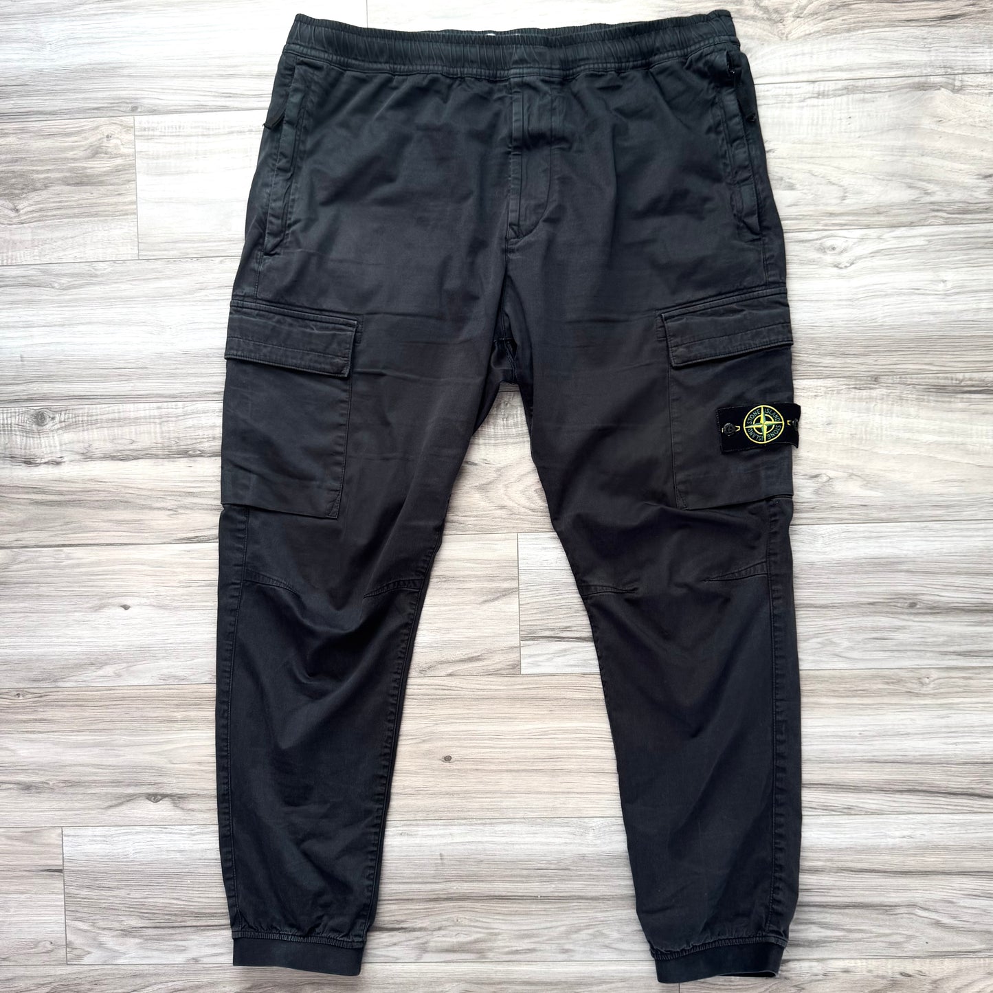 Stone Island Badge Cargo Trousers - 38W 30L