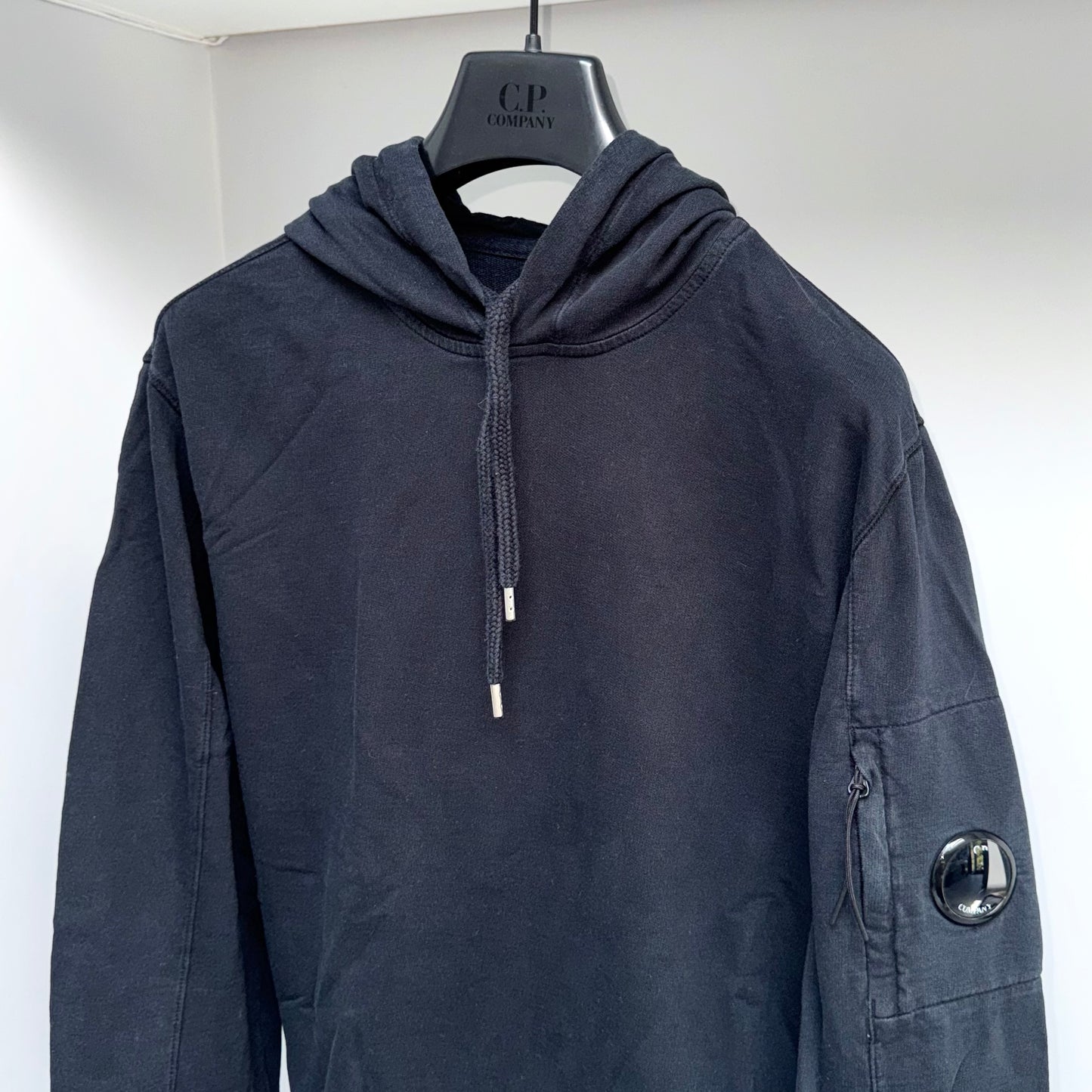 CP Company Lightweight Pullover Lens Hoodie - Small ptp20"
