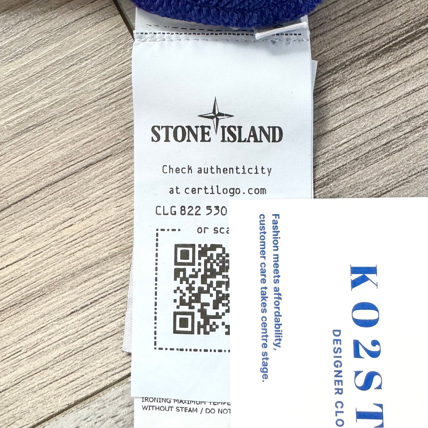 Stone Island Pullover Badge Hoodie - Small ptp20.5”