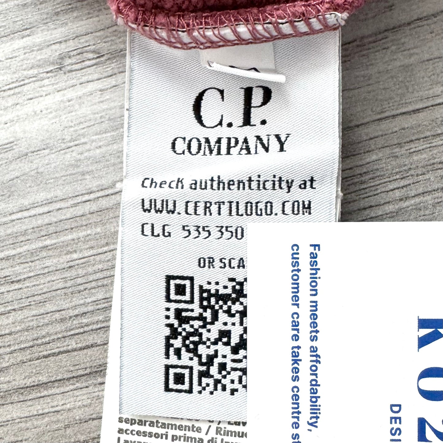 CP Company Pullover Lens Sweatshirt - Medium ptp21.5”