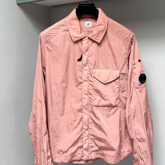 CP Company Pink Chrome-R Nylon Full Zip Lens Overshirt - Medium