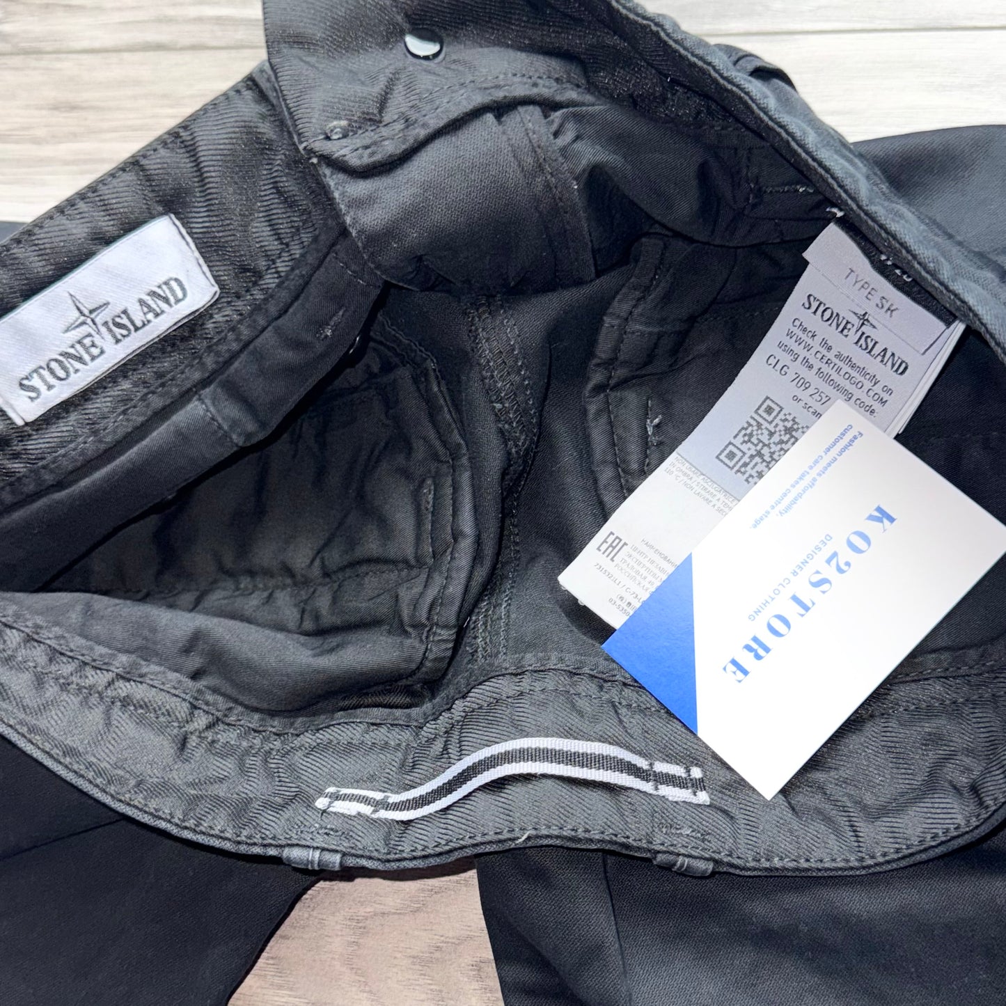 Stone Island Badge Cargo Trousers - 28W 32L