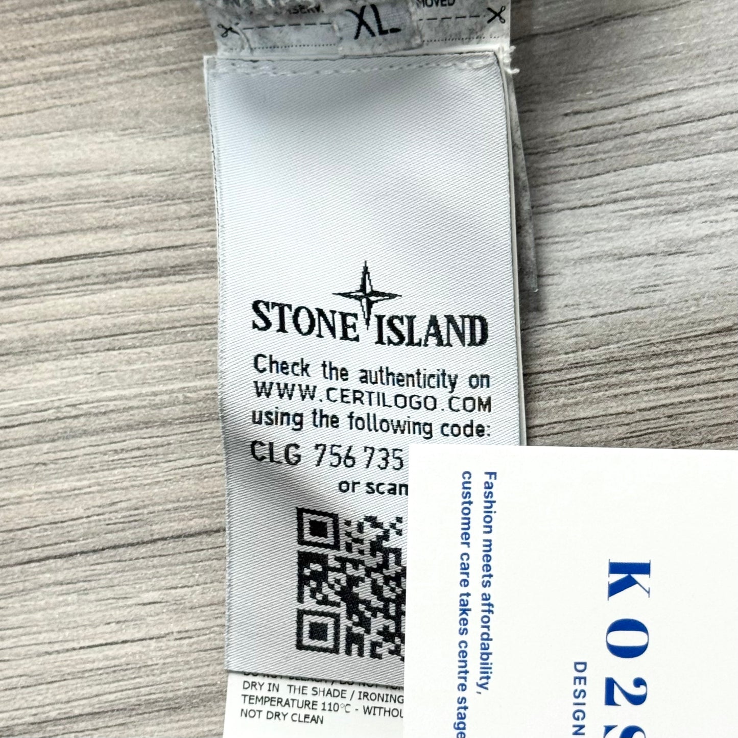 Stone Island Dust Treatment Pullover Badge Sweatshirt - XL ptp25”