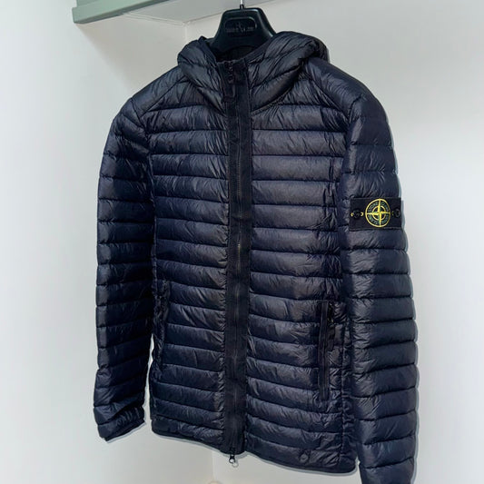 Stone Island Loom Woven Chambers R-Nylon Down-TC Full Zip Badge Jacket - Small ptp20.5”