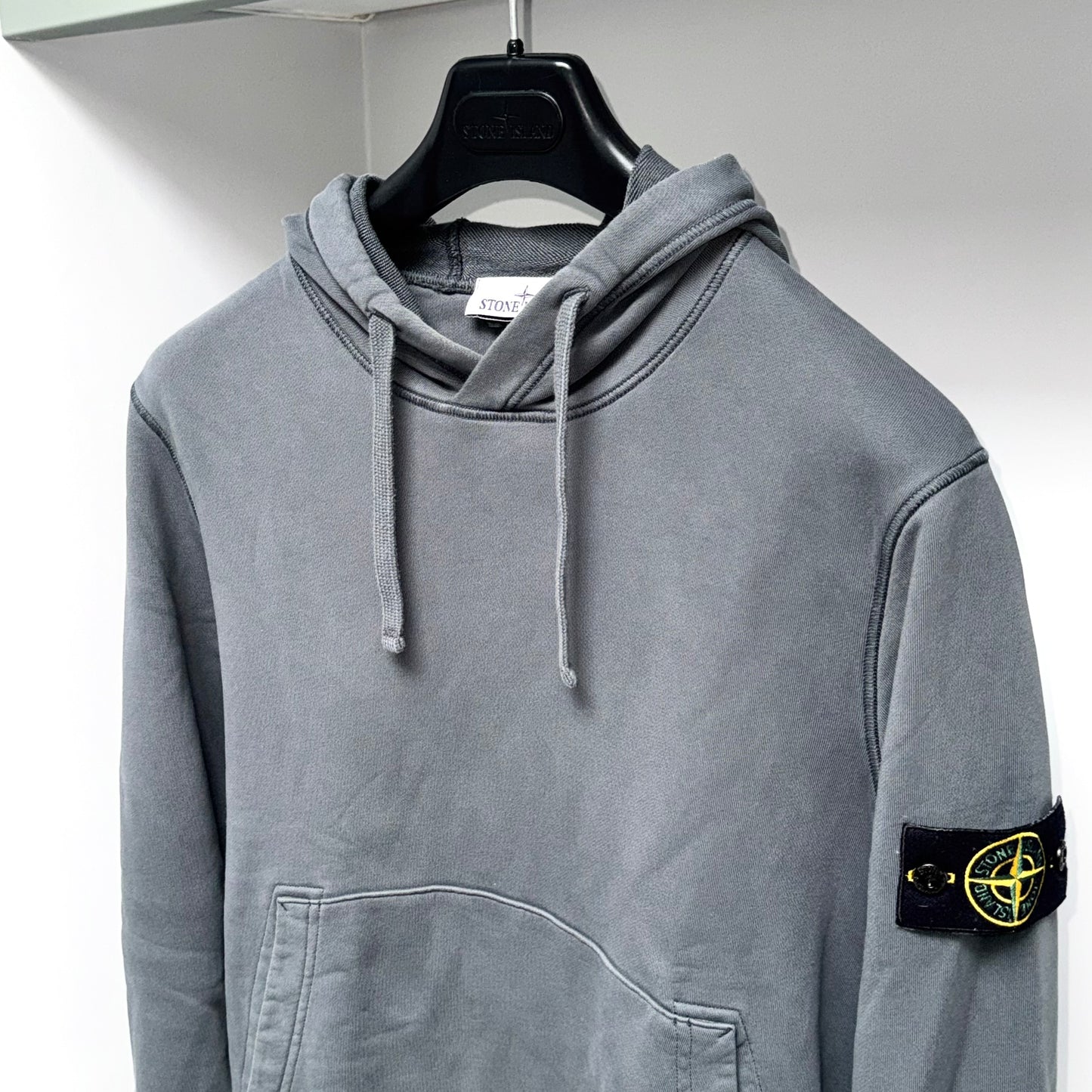 Stone Island Pullover Badge Hoodie - Medium ptp20.5”