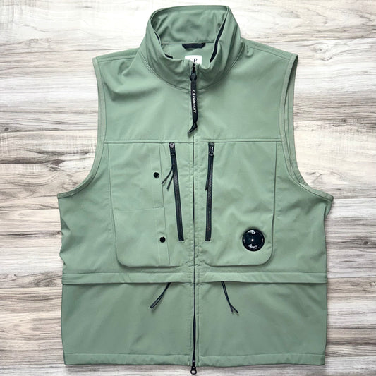 CP Company Shell-R Full Zip Lens Gilet - Medium ptp21.5”