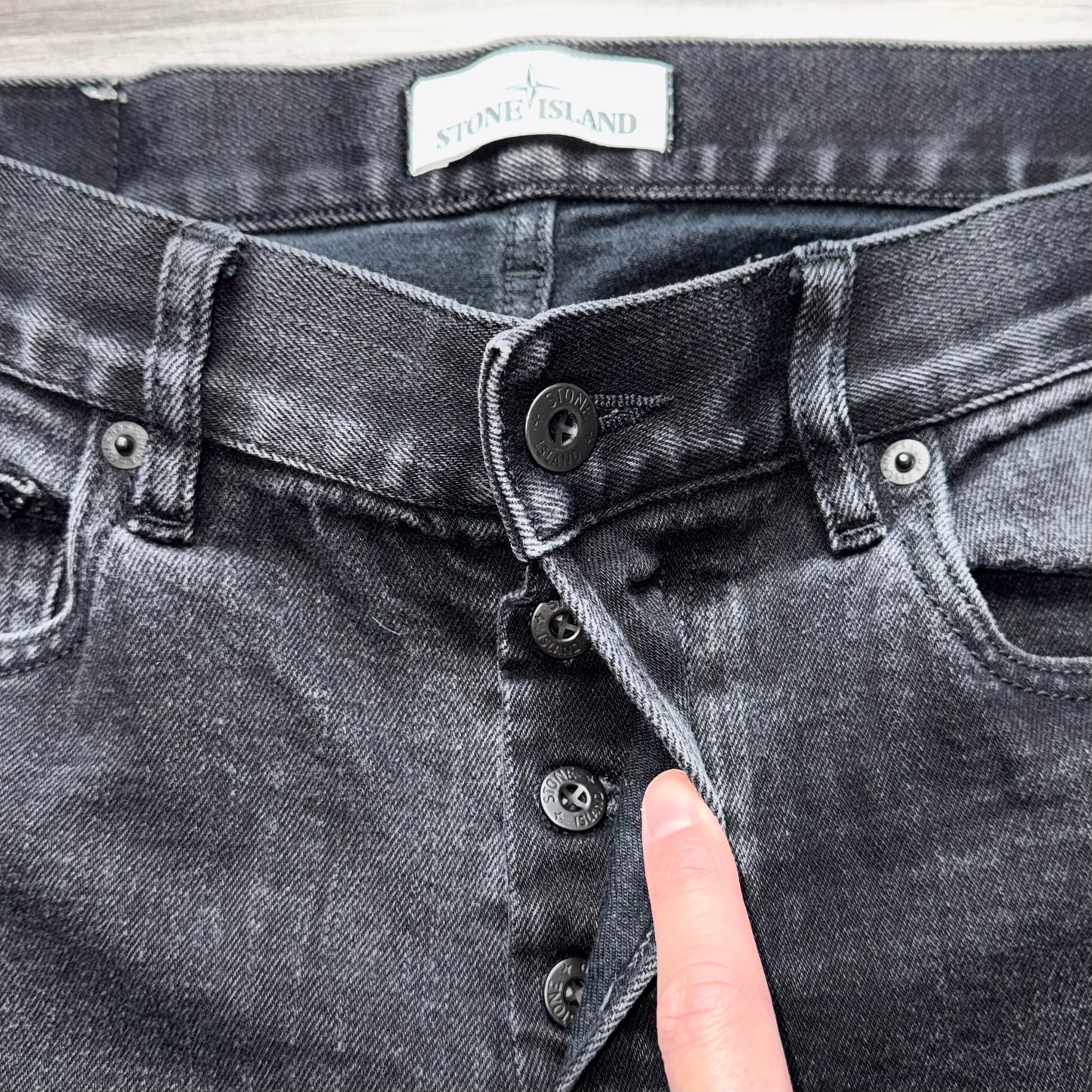 Stone Island Badge Jeans - 30W 34L