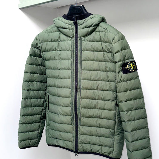 Stone Island O-Cotton / R-Nylon Tela Full Zip Badge Jacket - Small ptp20.5”