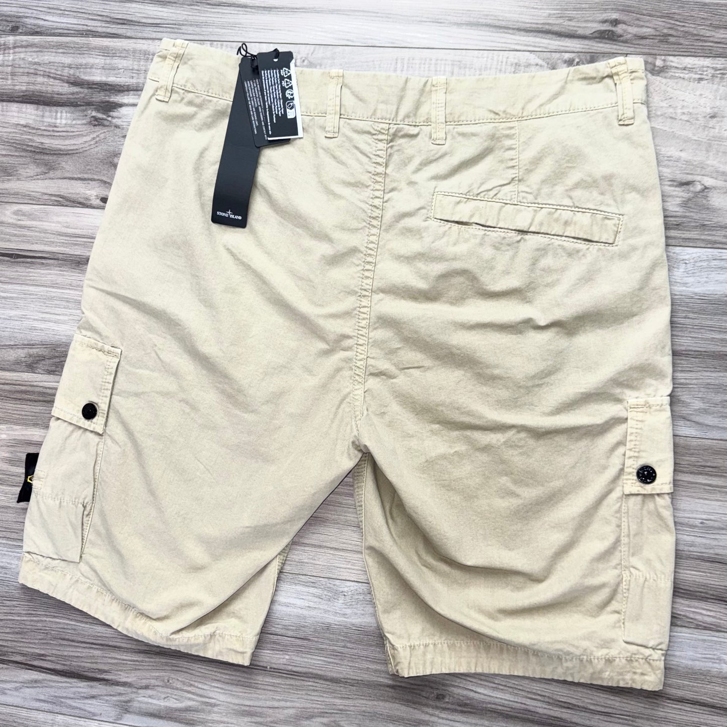 Stone Island Bermuda Badge Cargo Shorts - 31W