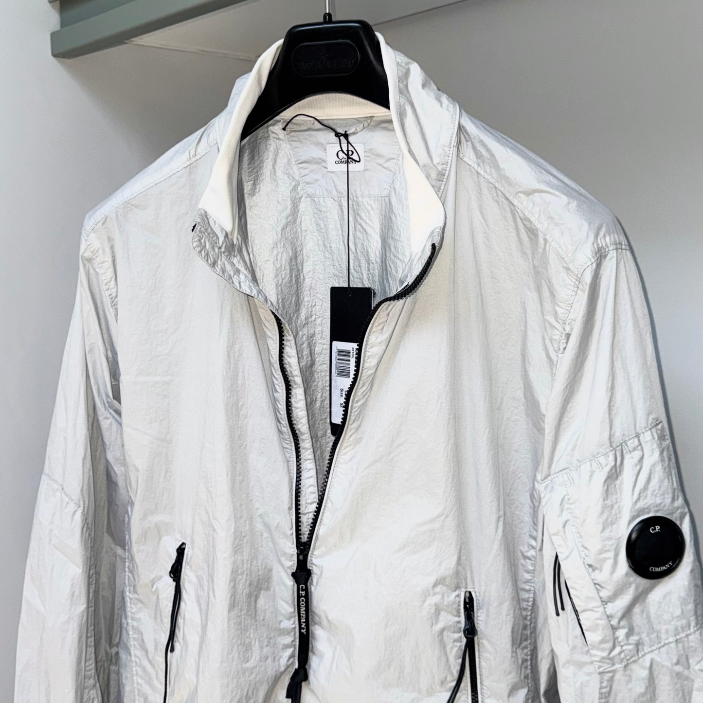 CP Company Nyfoil Nylon Full Zip Lens Jacket - XL ptp23.5”