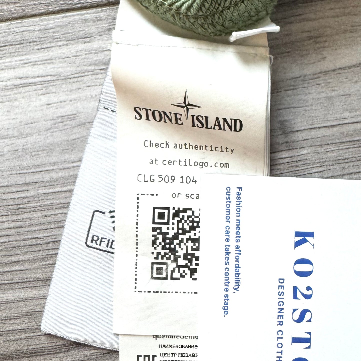 Stone Island Pullover Badge Sweatshirt - Medium ptp20.5”