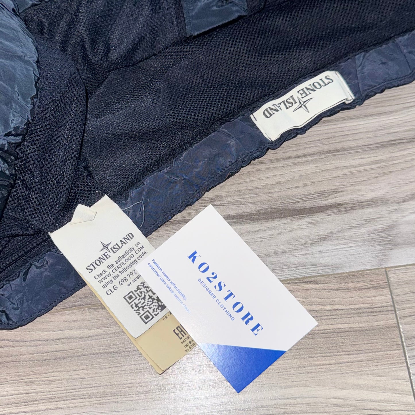 Stone Island Nylon Metal Patch Shorts - 3XL 40W