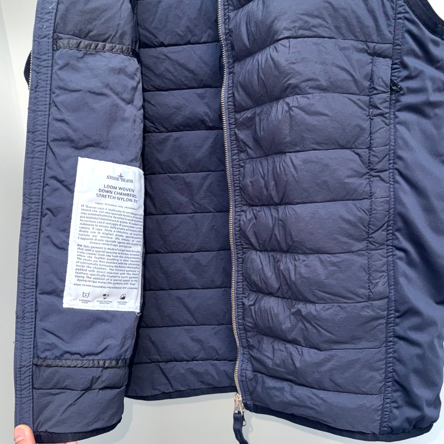 Stone Island Loom Woven Down Chambers Stretch Nylon-TC Patch Gilet - Small ptp19.5"