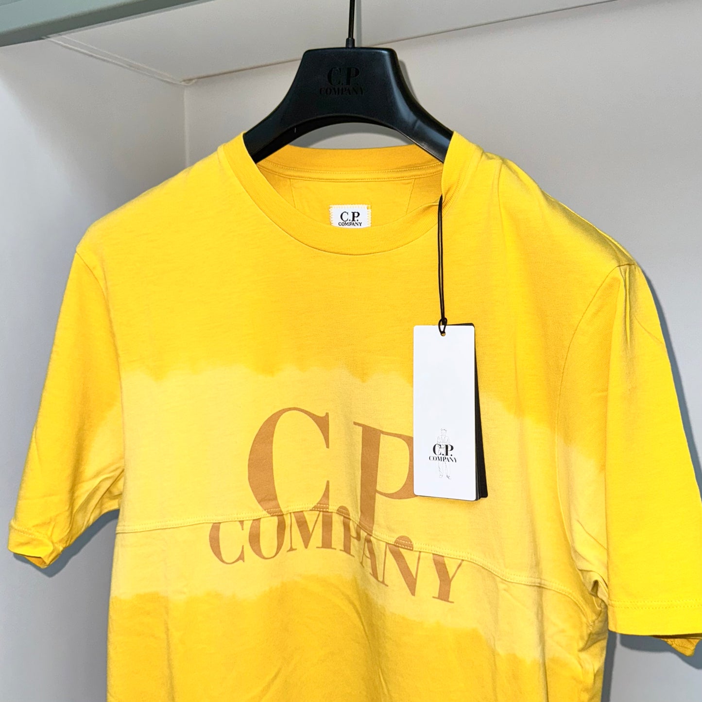 CP Company 24/1 Jersey Tie-Dye Logo T shirt - Small