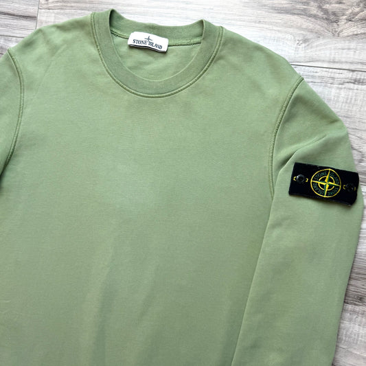 Stone Island Pullover Badge Sweatshirt - Medium ptp20.5”