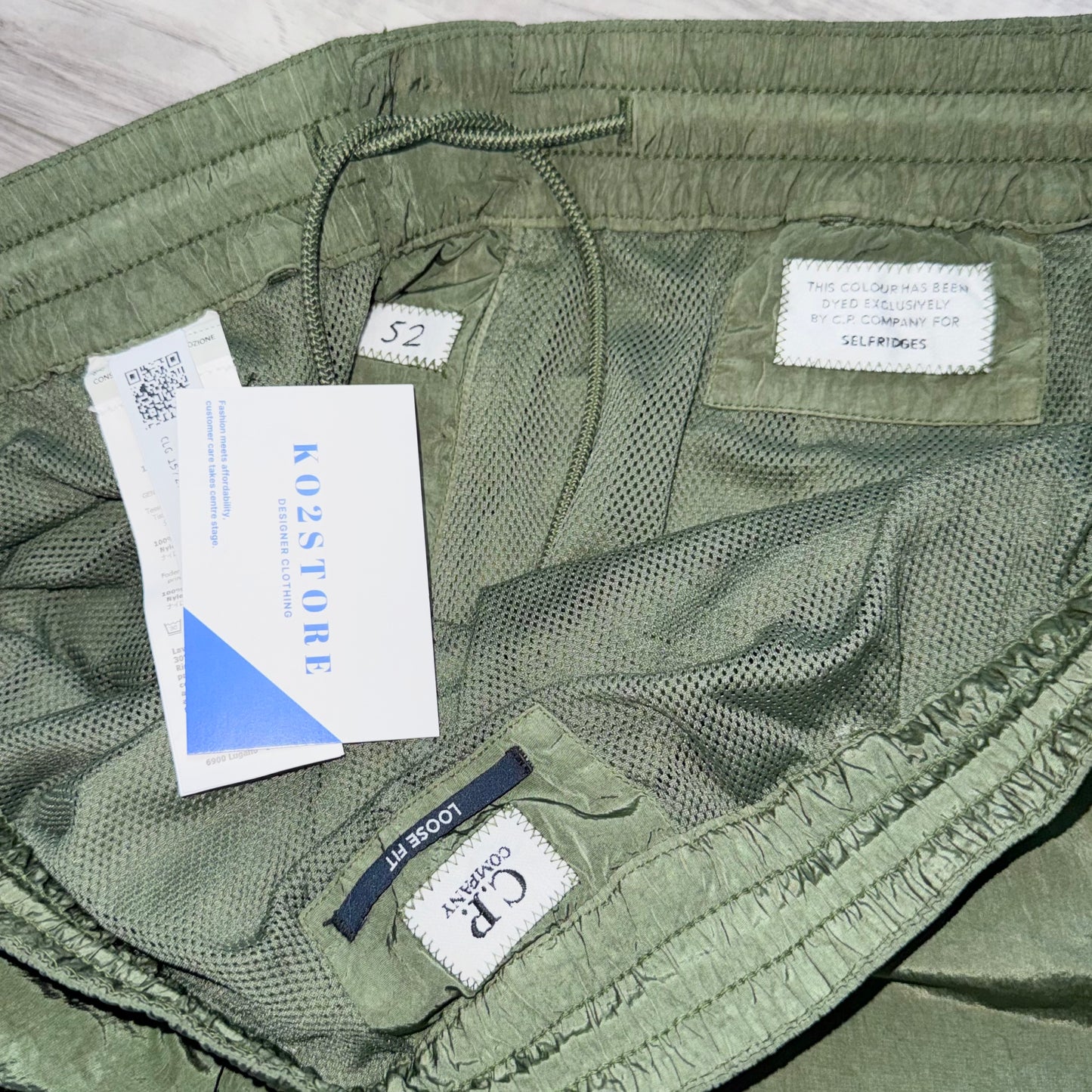 CP Company Chrome-R Nylon Lens Cargo Trousers - XL 36W