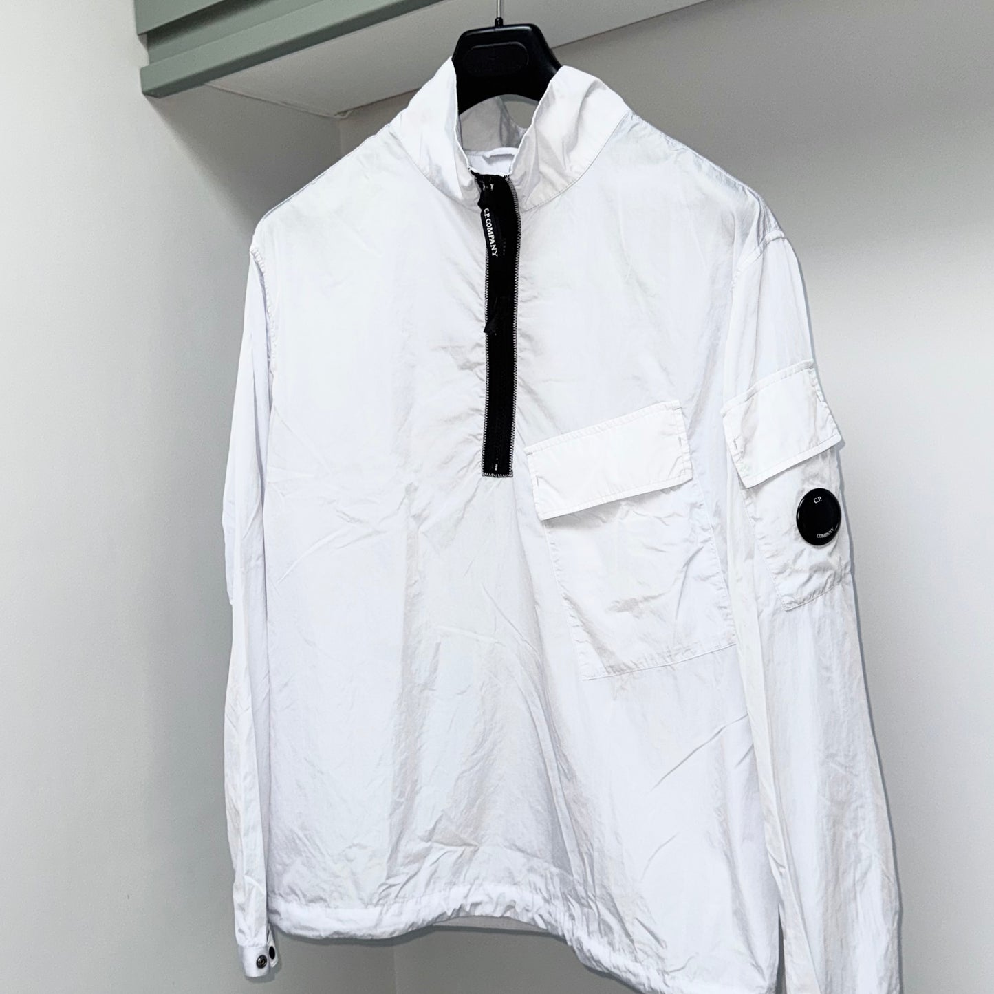 CP Company Chrome Nylon Half Zip Lens Smock - Medium ptp22”