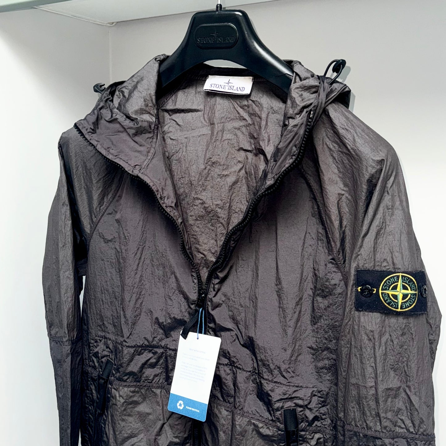 Stone Island Nylon Metal Watro-TC In Econyl Regenerated Nylon Full Zip Badge Jacket - Small ptp20.5”