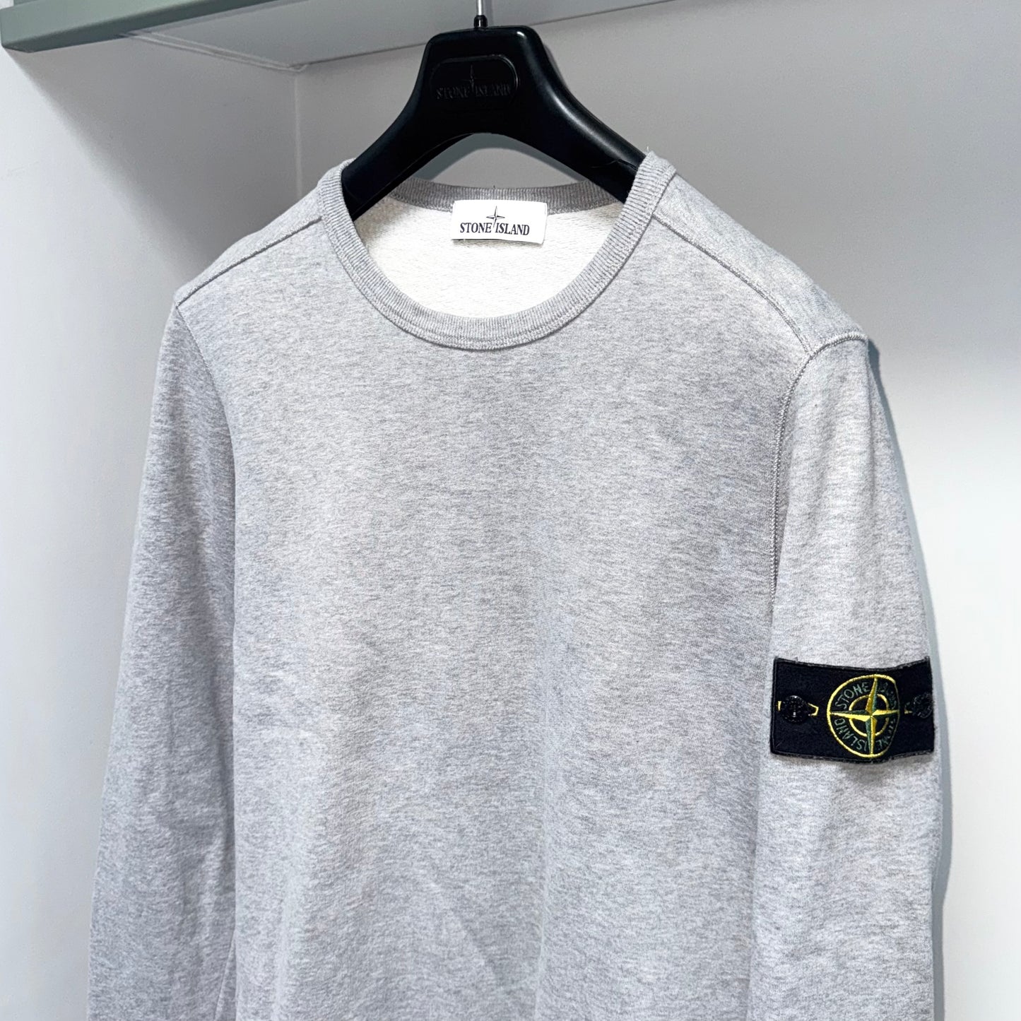 Stone Island Pullover Badge Sweatshirt - Small ptp20”
