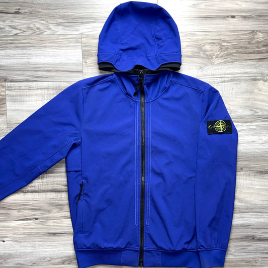 Stone Island Light Soft Shell-R e.dye Technology Full Zip Badge Jacket - Medium ptp21.5”