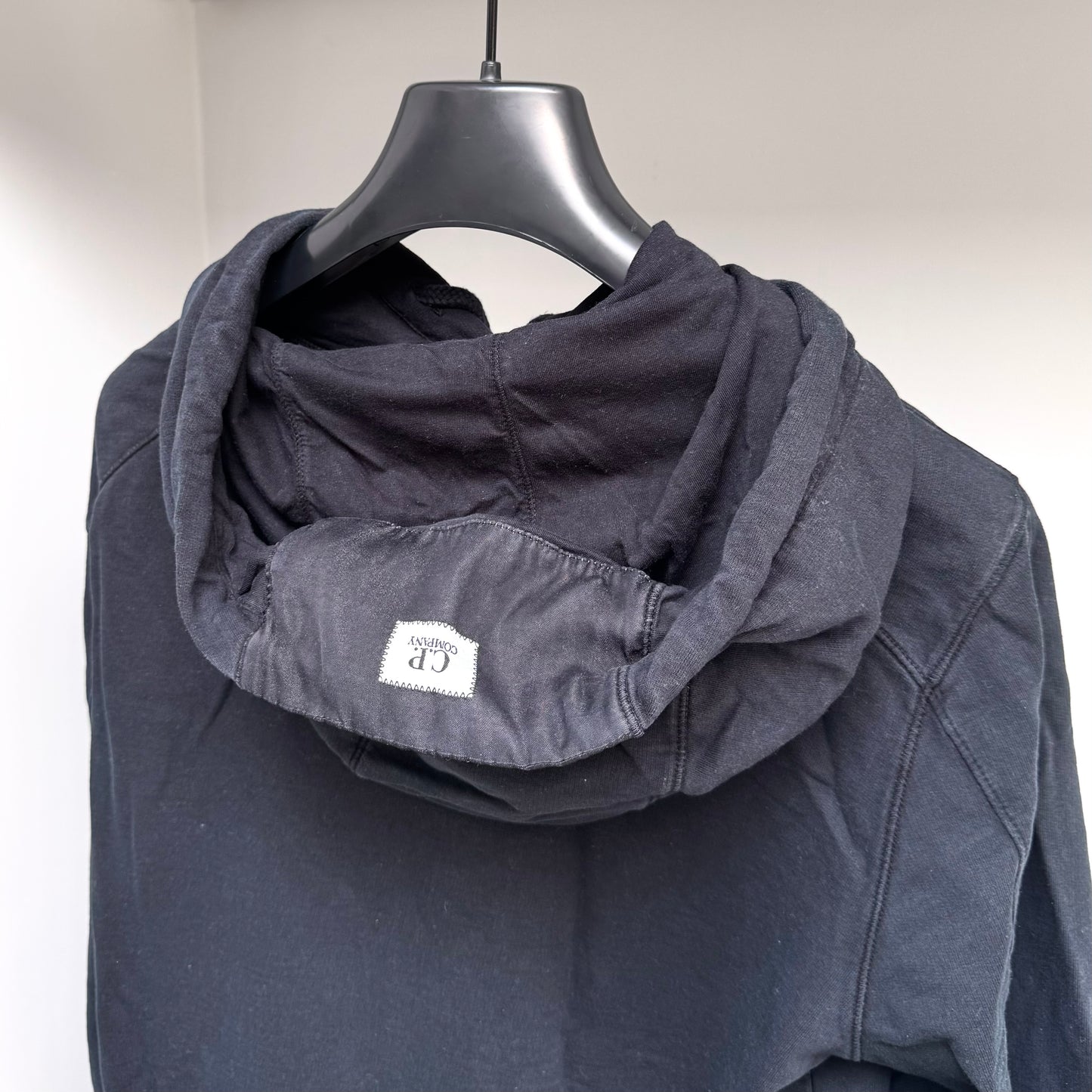 CP Company Lightweight Pullover Lens Hoodie - Small ptp20"