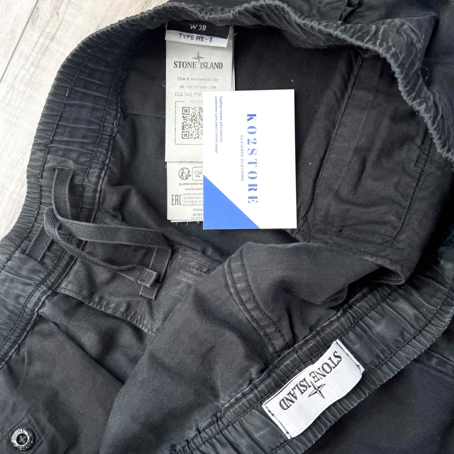 Stone Island Badge Cargo Trousers - 38W 30L