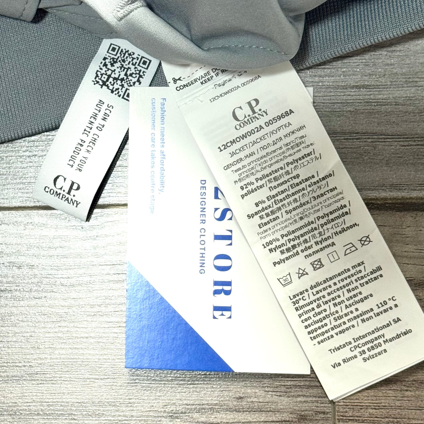 CP Company Shell-R Full Zip Lens Jacket - Large ptp22”