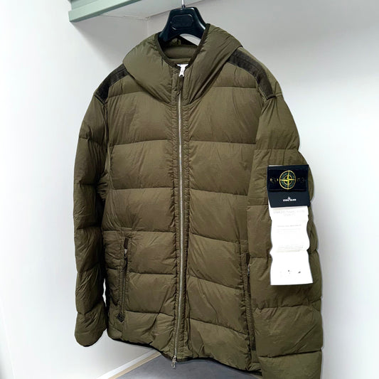 Stone Island Seamless Tunnel Nylon Down-TC Full Zip Badge Jacket - XXL ptp26.5”