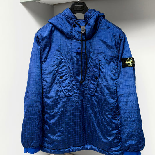 Stone Island Blue Macro Ripstop Nylon Metal In Econyl Regenerated Nylon With Primaloft-TC Pullover Smock Jacket - Small (Fits Large/XL)