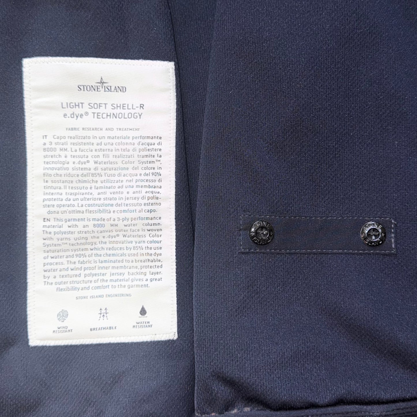 Stone Island Light Soft Shell-R e.dye Technology Full Zip Badge Jacket - XXL ptp25”