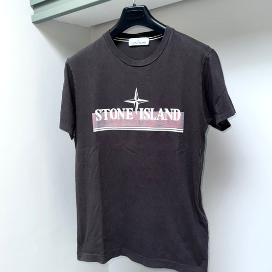 Stone Island Graphic Print T shirt - Small ptp18.5"