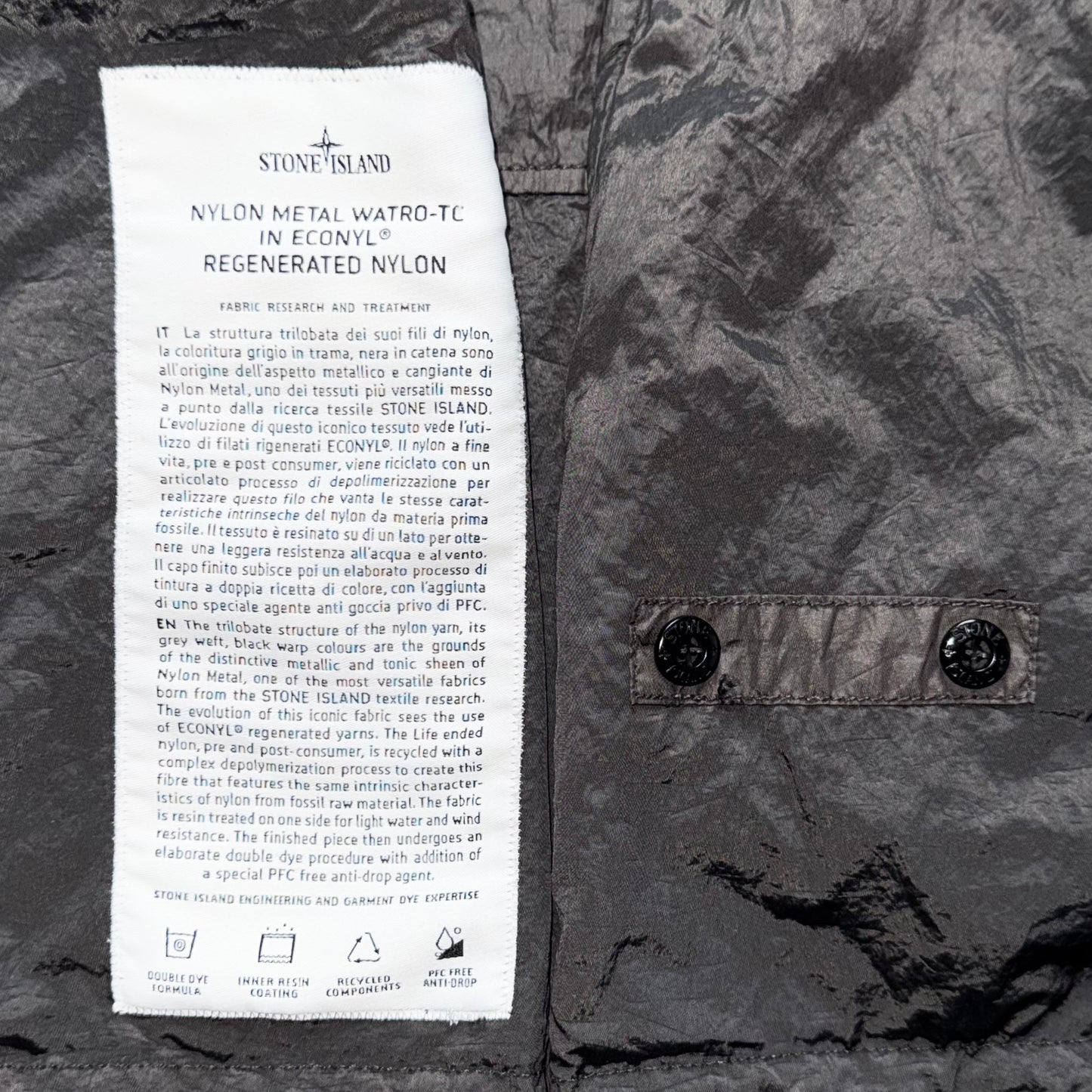 Stone Island Nylon Metal Watro-TC In Econyl Regenerated Nylon Full Zip Badge Jacket - Small ptp20.5”