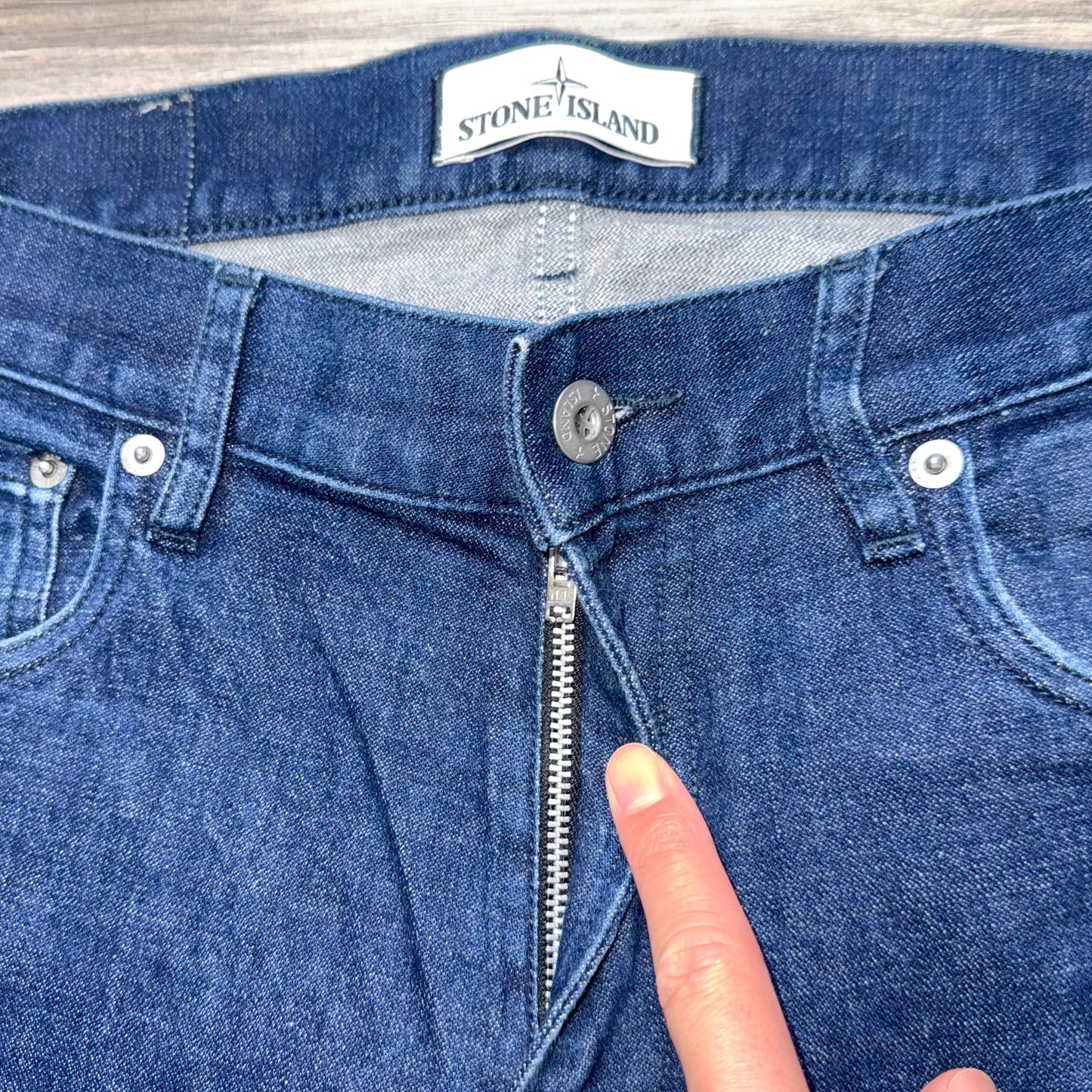 Stone Island Badge Jeans - 30W 34L