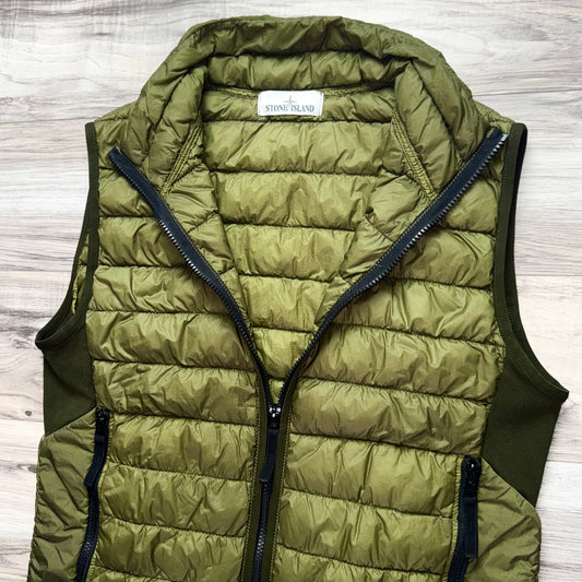 Stone Island Garment Dyed Micro Yarn Down Full Zip Badge Gilet - Medium ptp19.5”