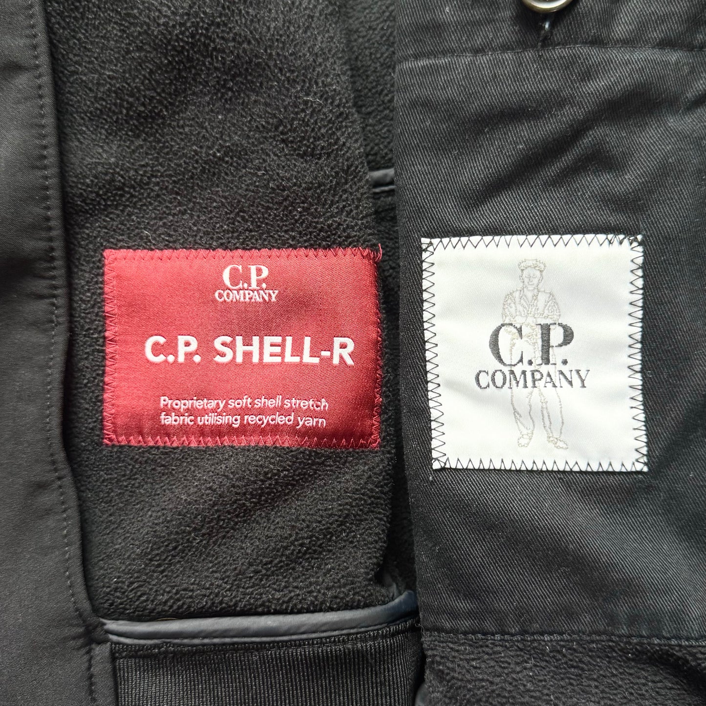 CP Company Shell-R Full Zip Lens Jacket - Small ptp20.5”