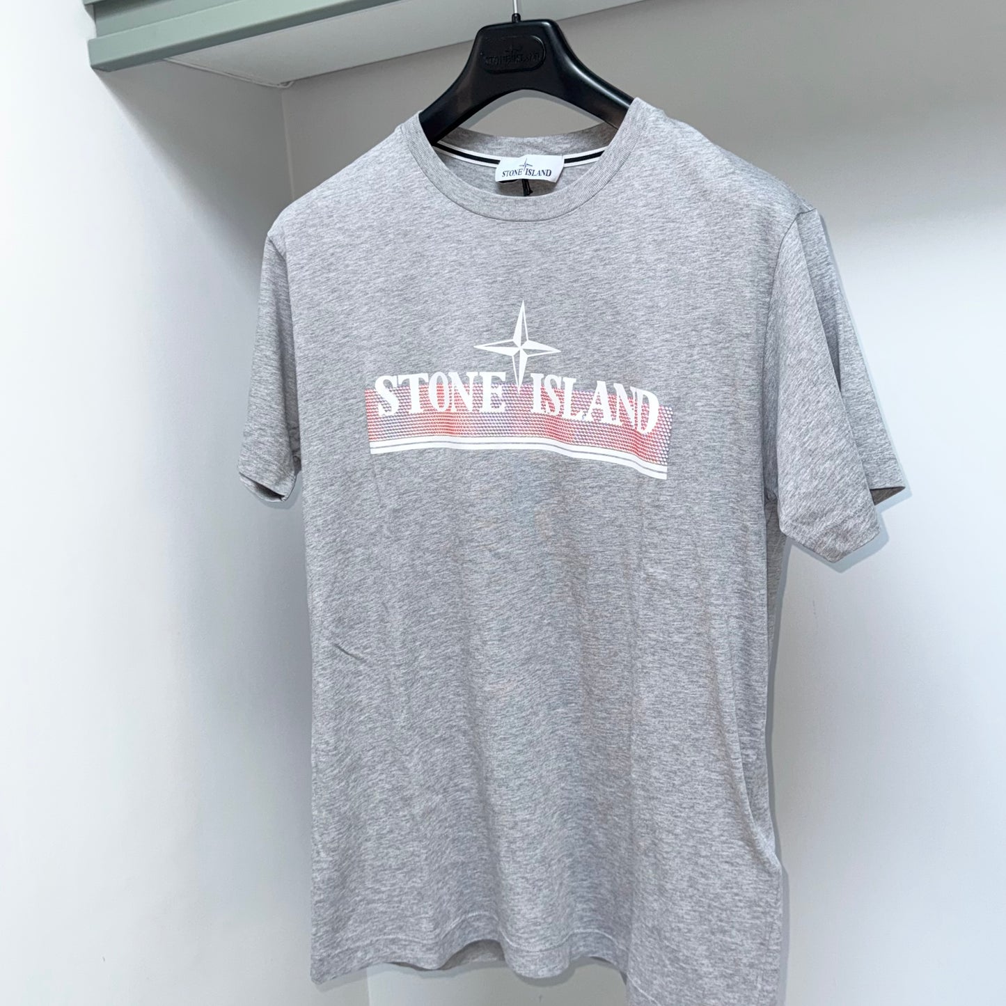 Stone Island Tricromia Print T shirt - Medium ptp20.5”