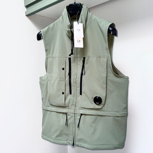 CP Company Shell-R Full Zip Lens Gilet - XL ptp22.5”
