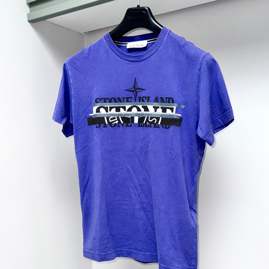 Stone Island Graphic Print T shirt - Small ptp18.5"