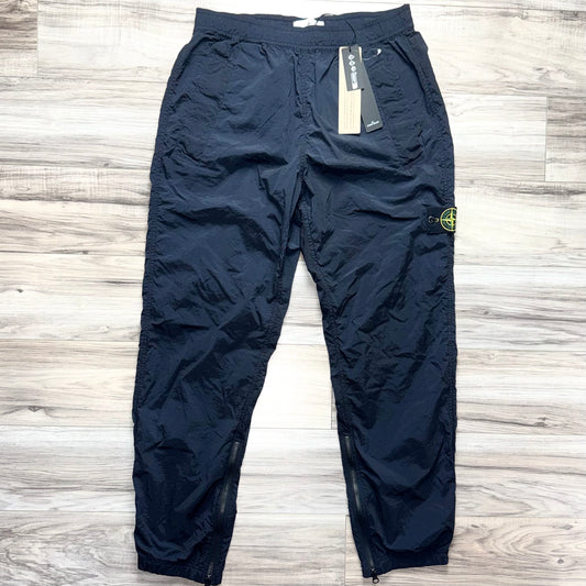 Stone Island Nylon Metal Econyl Badge Cargo Trousers - 32W 30L