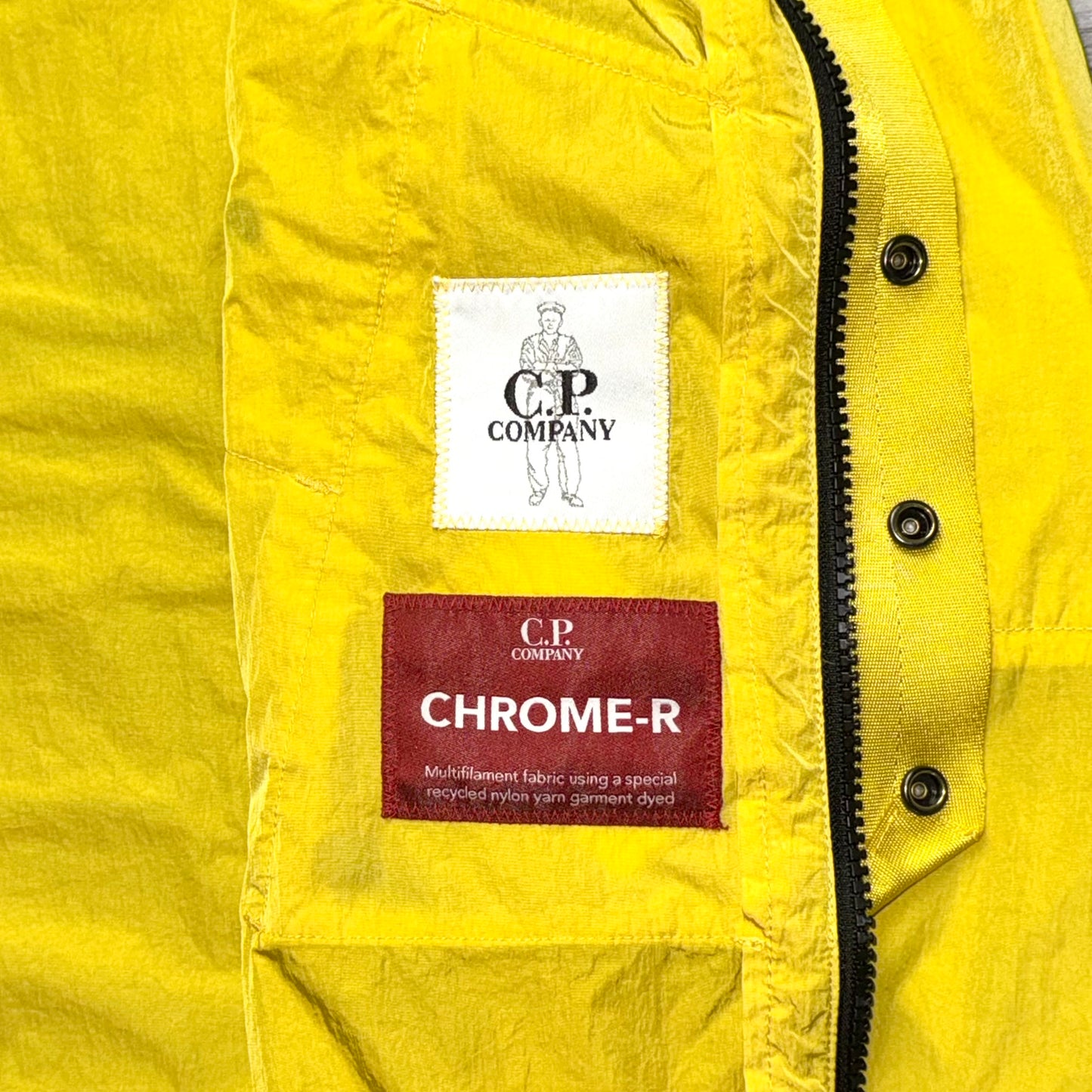 CP Company Chrome-R Nylon Full Zip Lens Overshirt - Small ptp20.5”