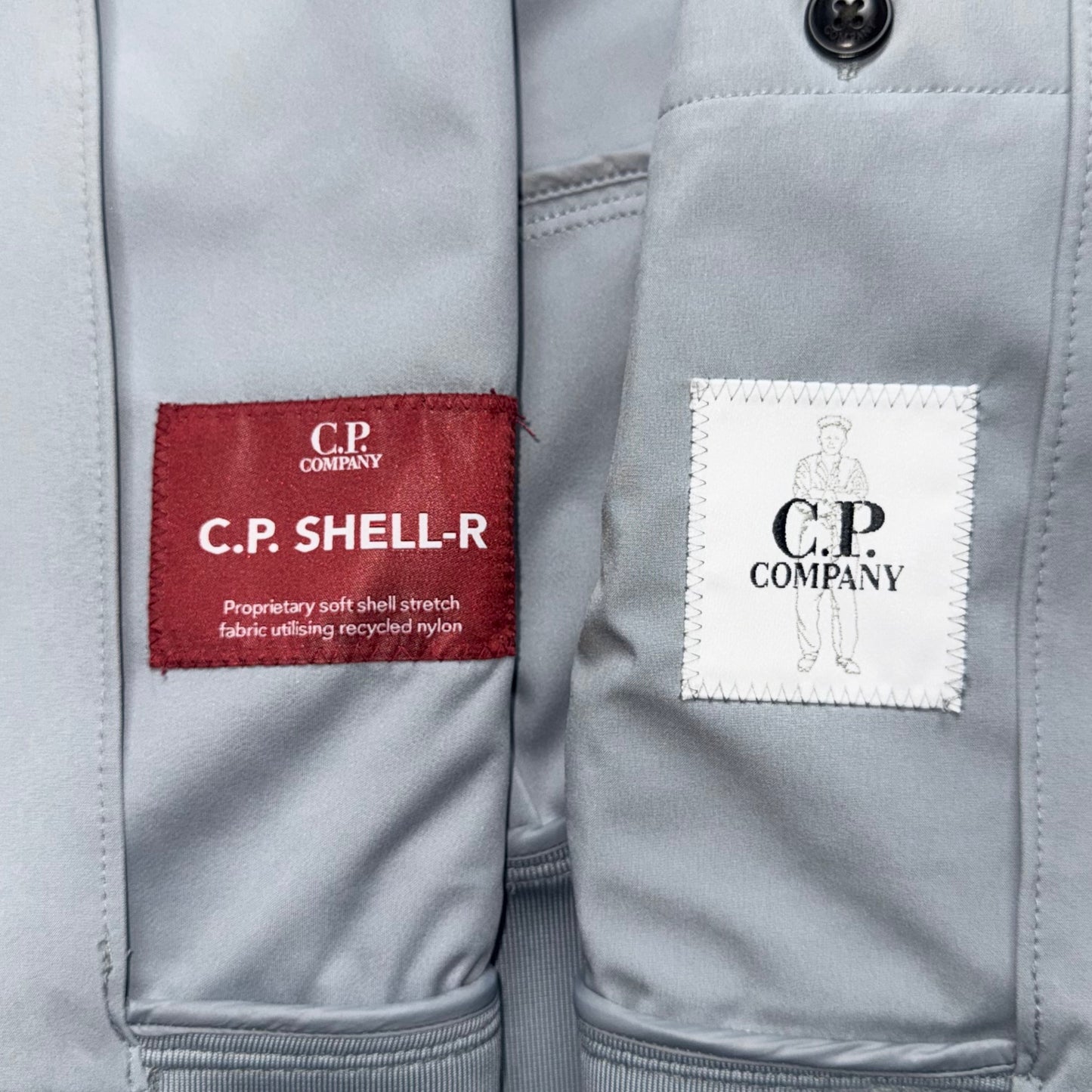 CP Company Shell-R Full Zip Lens Jacket - Large ptp22”