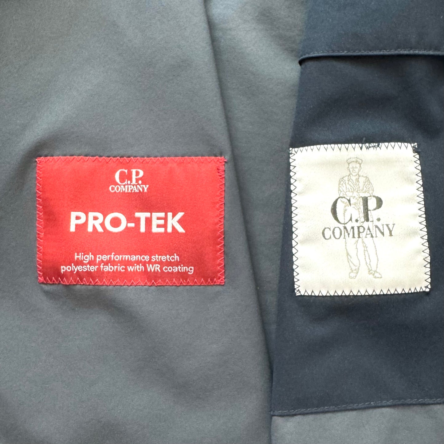 CP Company Lightweight Pro-Tek Full Zip Lens Jacket - Large ptp21.5”